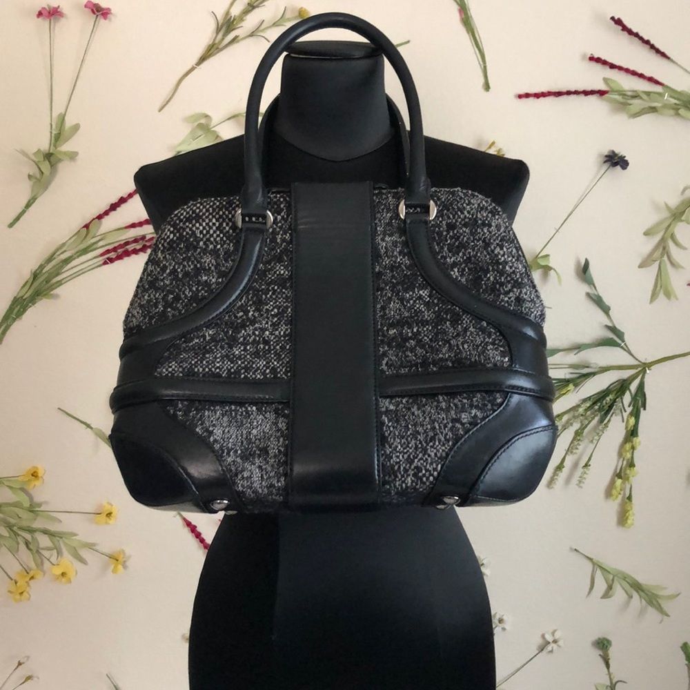 Alexander McQueen Novak Handbag - Picture 2 of 11